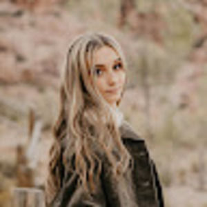 Meet your Posher, Annika